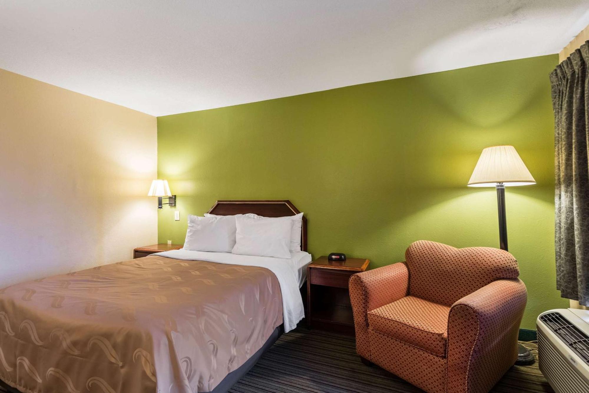 Quality Inn Alexandria Eksteriør billede