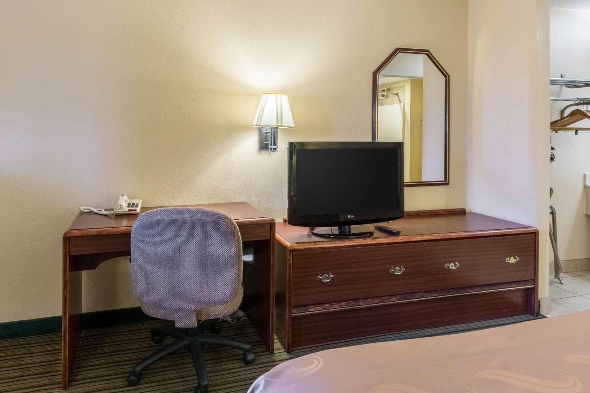Quality Inn Alexandria Eksteriør billede